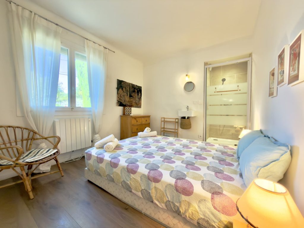 chambre parentale maison de vacance à Vézénobres