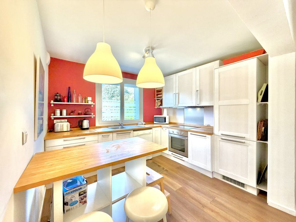 cuisine villa de vacances à louer à Vézénobres