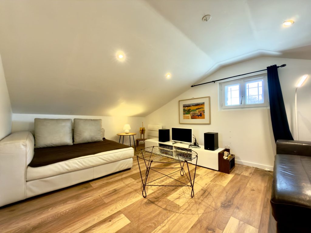 mezzanine canapé villa des gardies