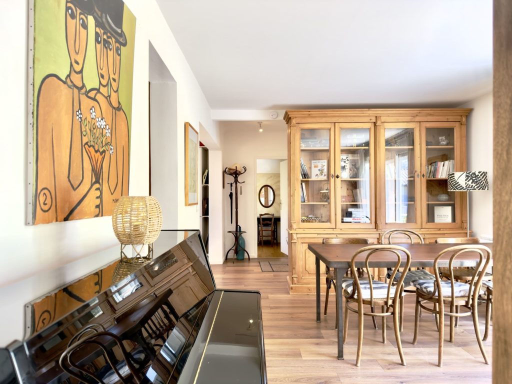 piano table a manger maison de vacances